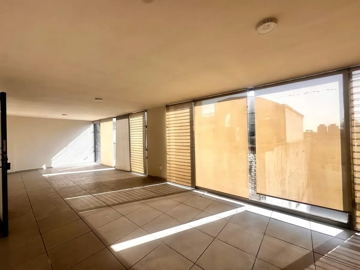 Oficina en renta en Ciudad Satelite, Naucalpan de Juárez — foto 1 de 7