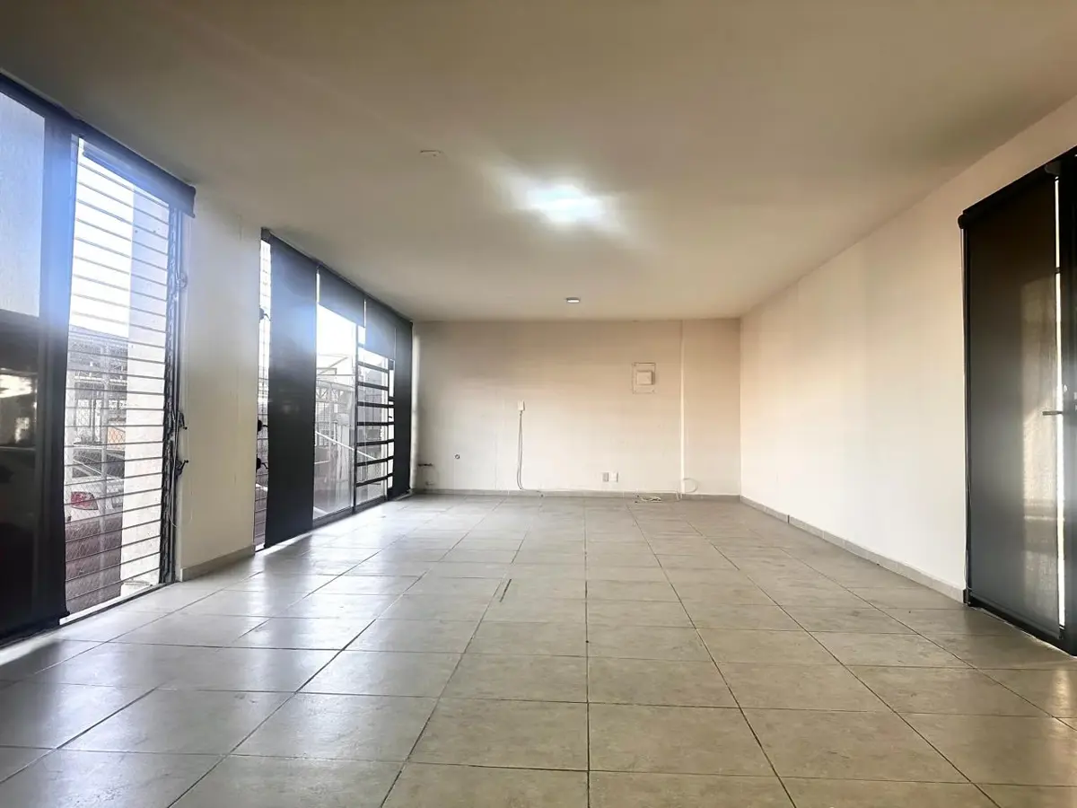 Oficina en renta en Ciudad Satelite, Naucalpan de Juárez — foto 1 de 7