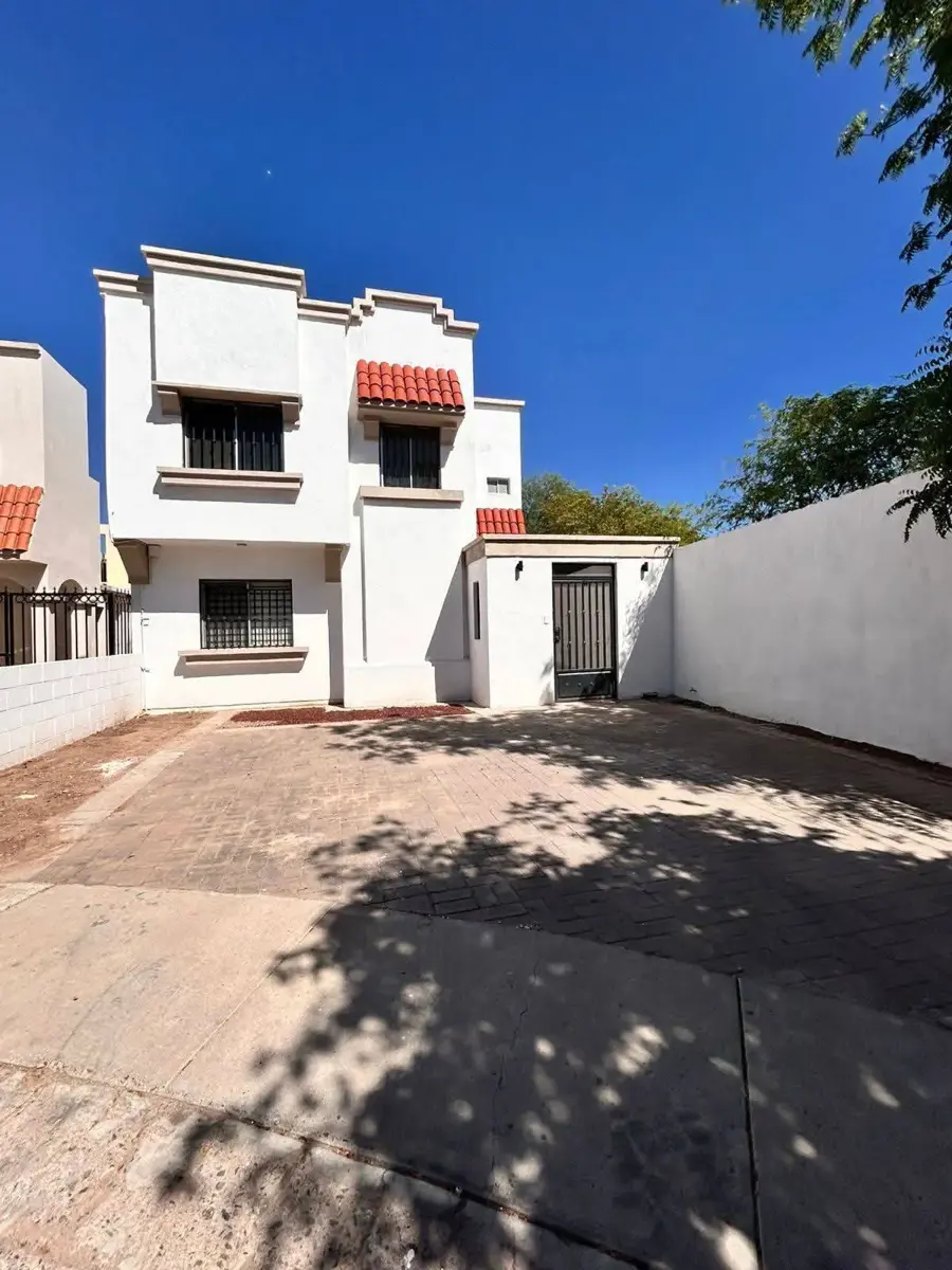 Casa en venta en Villas del Mediterráneo Residencial, Hermosillo — foto 1 de 15
