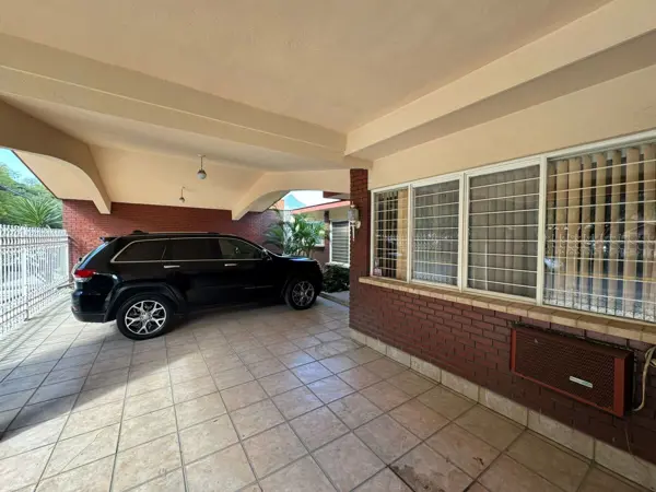 Casa en Venta en Valle de Santa Engracia, San Pedro Garza García, Nuevo León 3
