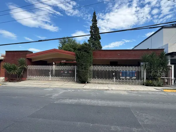 Casa en Venta en Valle de Santa Engracia, San Pedro Garza García, Nuevo León 2