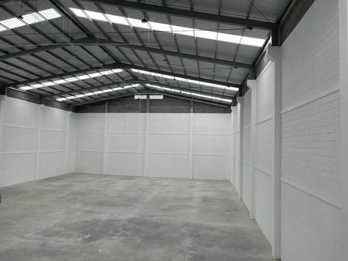 Bodega en renta en Hacienda el Palmar, Santa Catarina — foto 1 de 15
