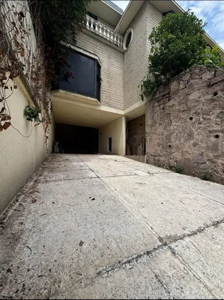 Casa en Venta en Lomas de Tecamachalco, Naucalpan de Juárez, México 1