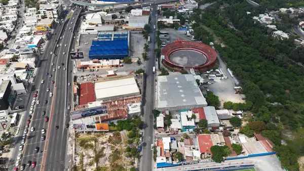 Bodega en Renta en La Condesa, Monterrey, Nuevo León 2