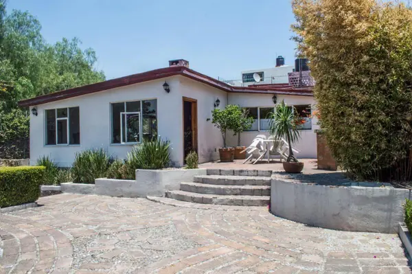 Casa en Venta en Ciudad Satelite, Naucalpan de Juárez, México 1