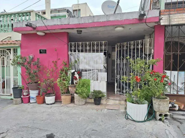 Casa en Venta en Constituyentes de Queretaro Sector 4, San Nicolás de los Garza, Nuevo León 1