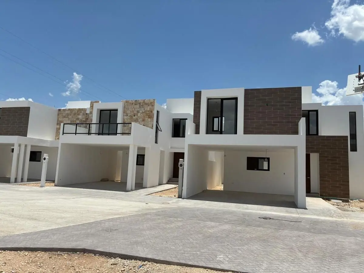Casa en venta en Temozon Norte, Mérida — foto 1 de 12