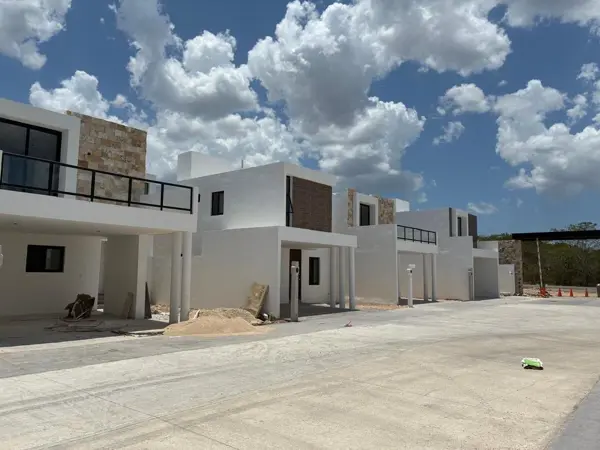 Casa en venta en Temozon Norte, Mérida — foto 2 de 12