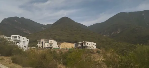 Terreno en Venta en Privada la Herradura, Monterrey, Nuevo León 4