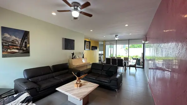 Casa en venta al norte de merida en san josé tulipanes