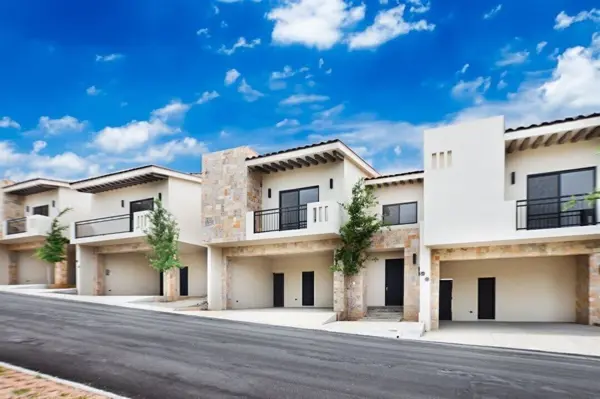 Casa en Venta en El Barrial, Santiago, Nuevo León 1