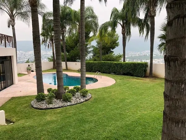 Casa en Venta en Contry la Escondida, Guadalupe, Nuevo León 3