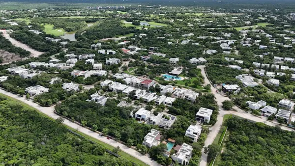 Terreno en venta en Yucatán Country Club, Mérida — foto 2 de 6