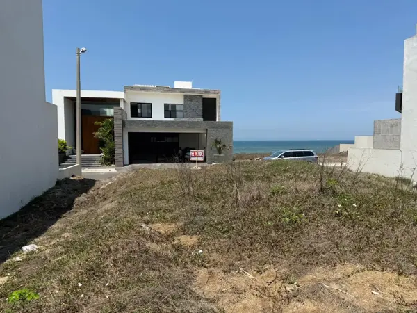 TERRENO EN VENTA EN PLAYAS DEL CONCHAL TERRENO EN VENTA EN PLAYAS DEL CONCHAL