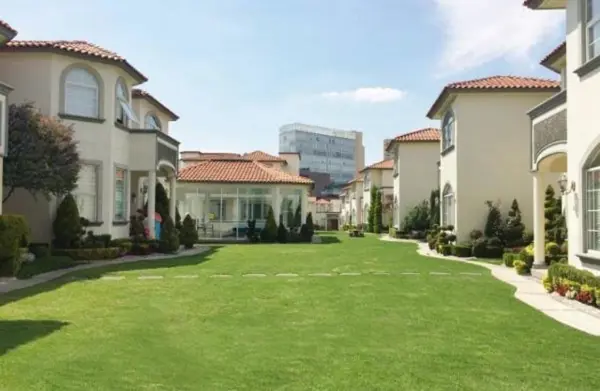 Casa en Venta en Valle de las Palmas, Huixquilucan, México 2
