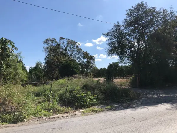 Terreno en Venta en Infonavit Rio Verde, Linares, Nuevo León 2