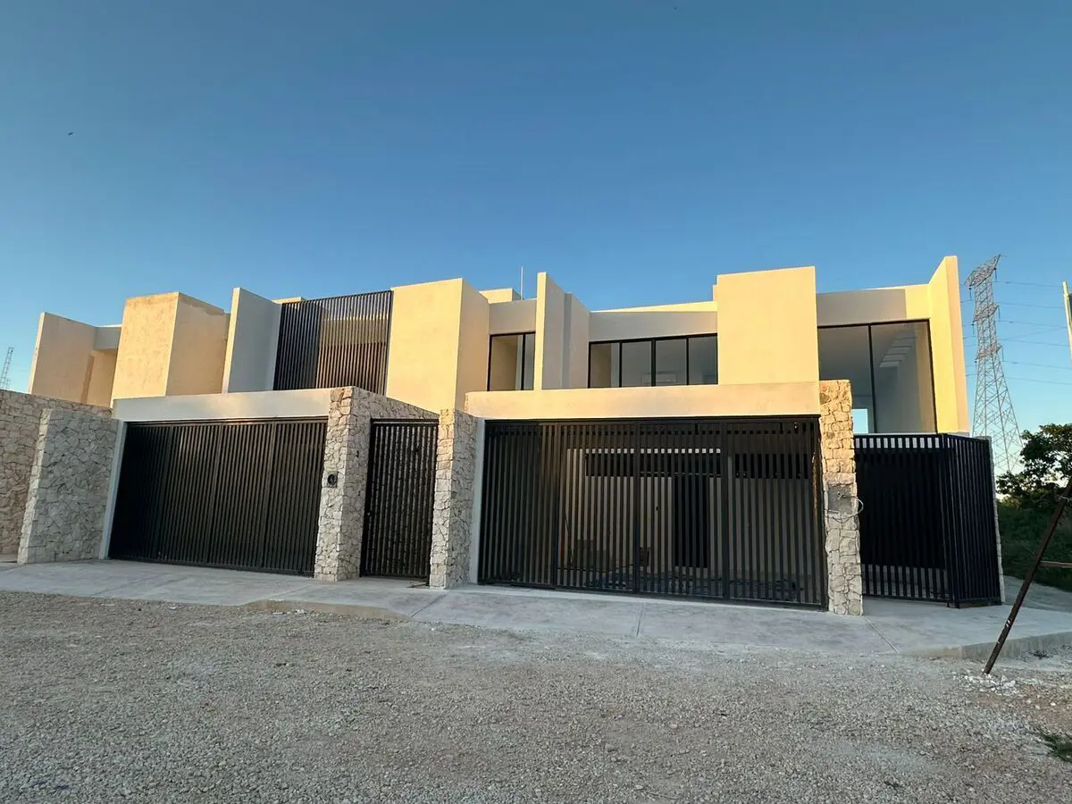 Casa en venta en Temozon Norte, Mérida — foto 1 de 16