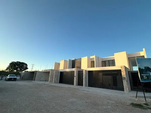 Casa en venta en Temozon Norte, Mérida — foto 2 de 16