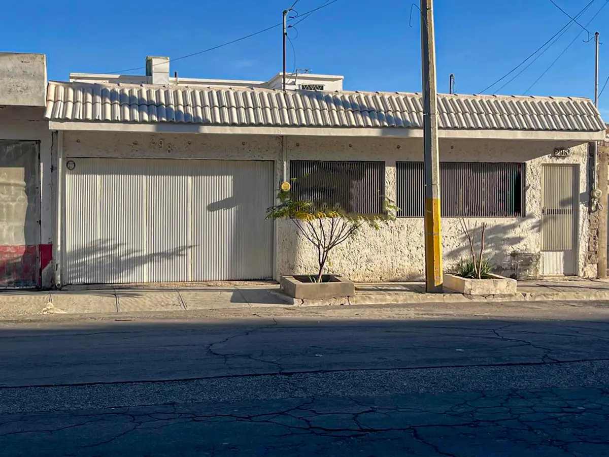 Casa en venta en Ampliación los Ángeles, Torreón — foto 1 de 27