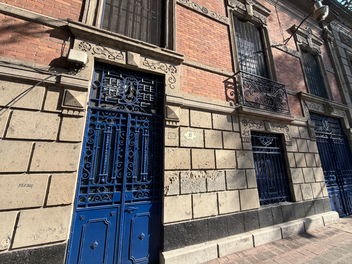 Edificio en venta en Juarez, Cuauhtémoc — foto 1 de 30