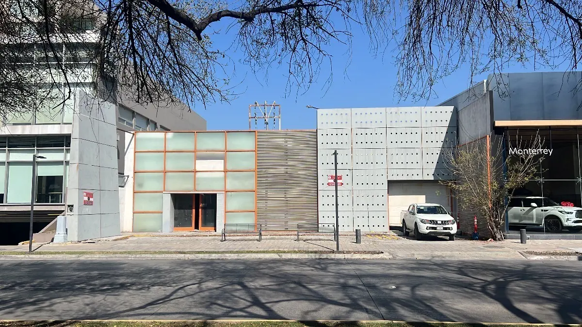 Local en renta en Del Valle, San Pedro Garza García — foto 1 de 14