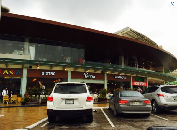Local en Renta en Lazaro Garza Ayala, San Pedro Garza García, Nuevo León 4