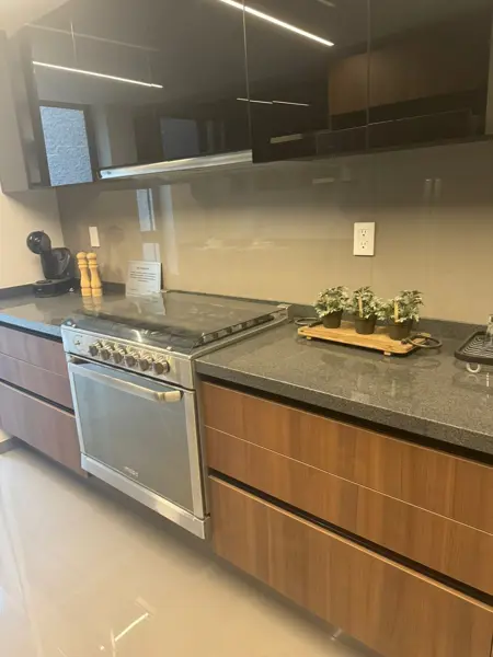 Departamento en Venta en Hacienda de las Palmas, Huixquilucan, México 2
