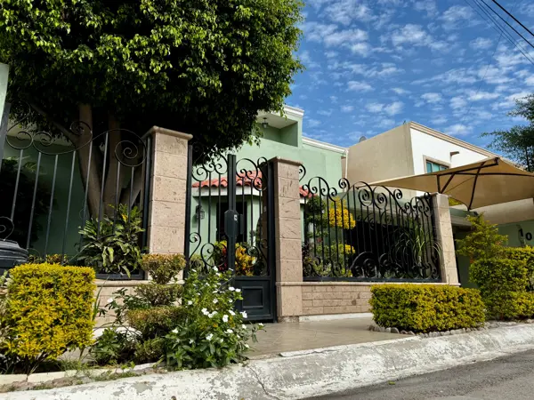 Casa en venta en Quintas San Isidro, Torreón — foto 2 de 64