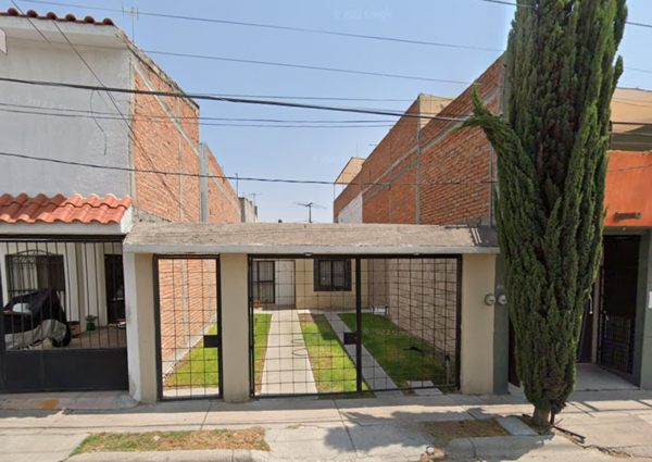 Casa en venta en Fraccionamiento Vistas del sol II, Aguascalientes: Ideal para familia