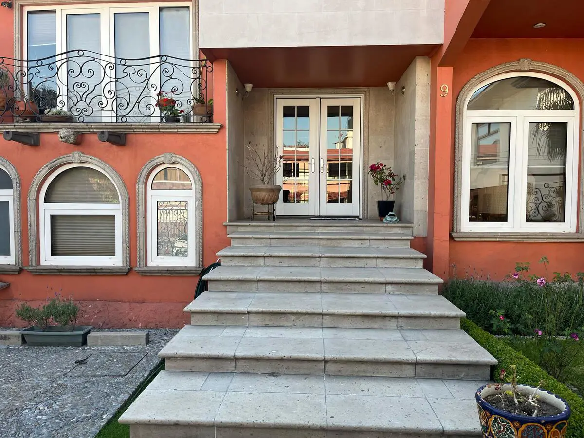 Casa en venta en Ciudad Satelite, Naucalpan de Juárez — foto 1 de 25