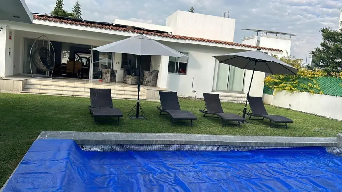 Casa en venta en Lomas de Cocoyoc, Atlatlahucan — foto 1 de 24