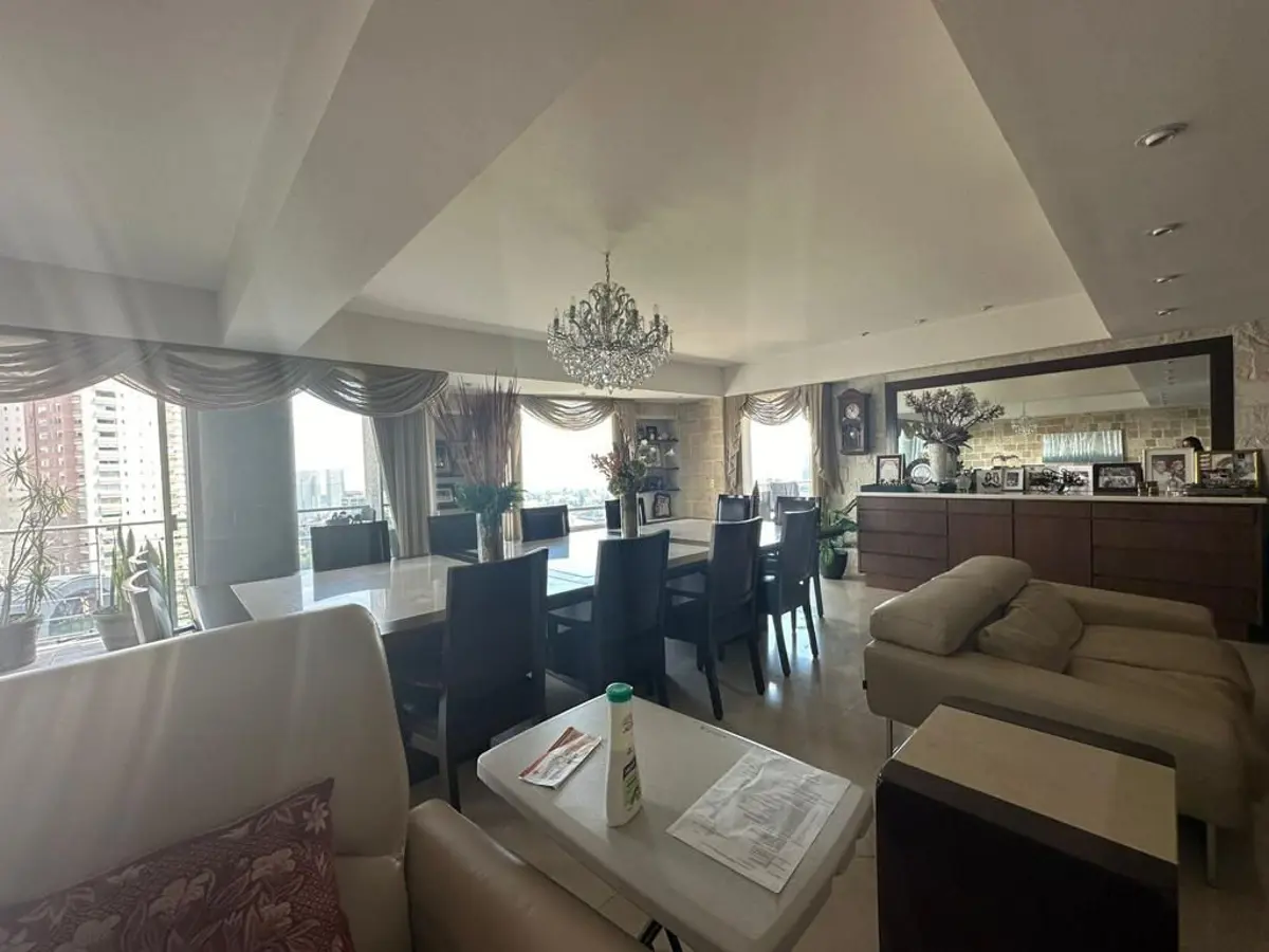 Departamento en venta en Bosques de las Lomas, Cuajimalpa de Morelos — foto 1 de 35