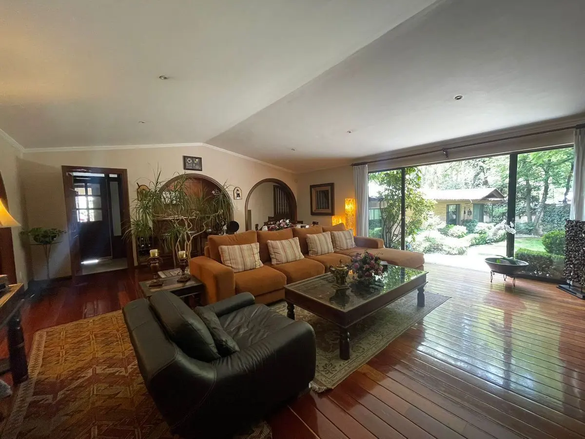 Casa en venta en Bosques de las Lomas, Cuajimalpa de Morelos — foto 1 de 31