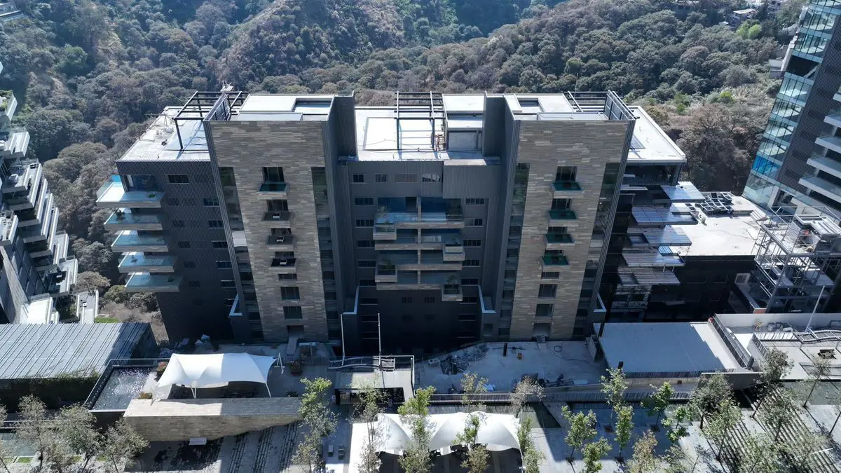 Departamento en venta en Bosques de las Lomas, Cuajimalpa de Morelos — foto 1 de 24