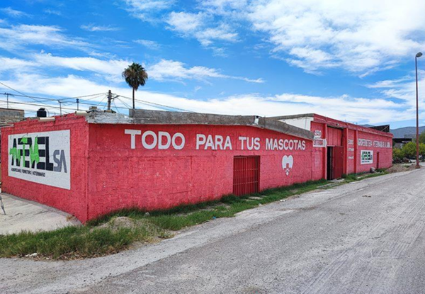 Local comercial con bodega en Lerdo Dgo.