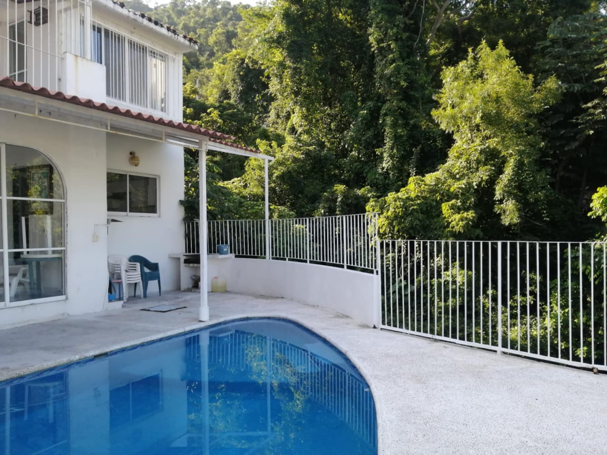 Casa en venta en Nuevo Centro de Poblacion, Acapulco de Juárez — foto 1 de 18