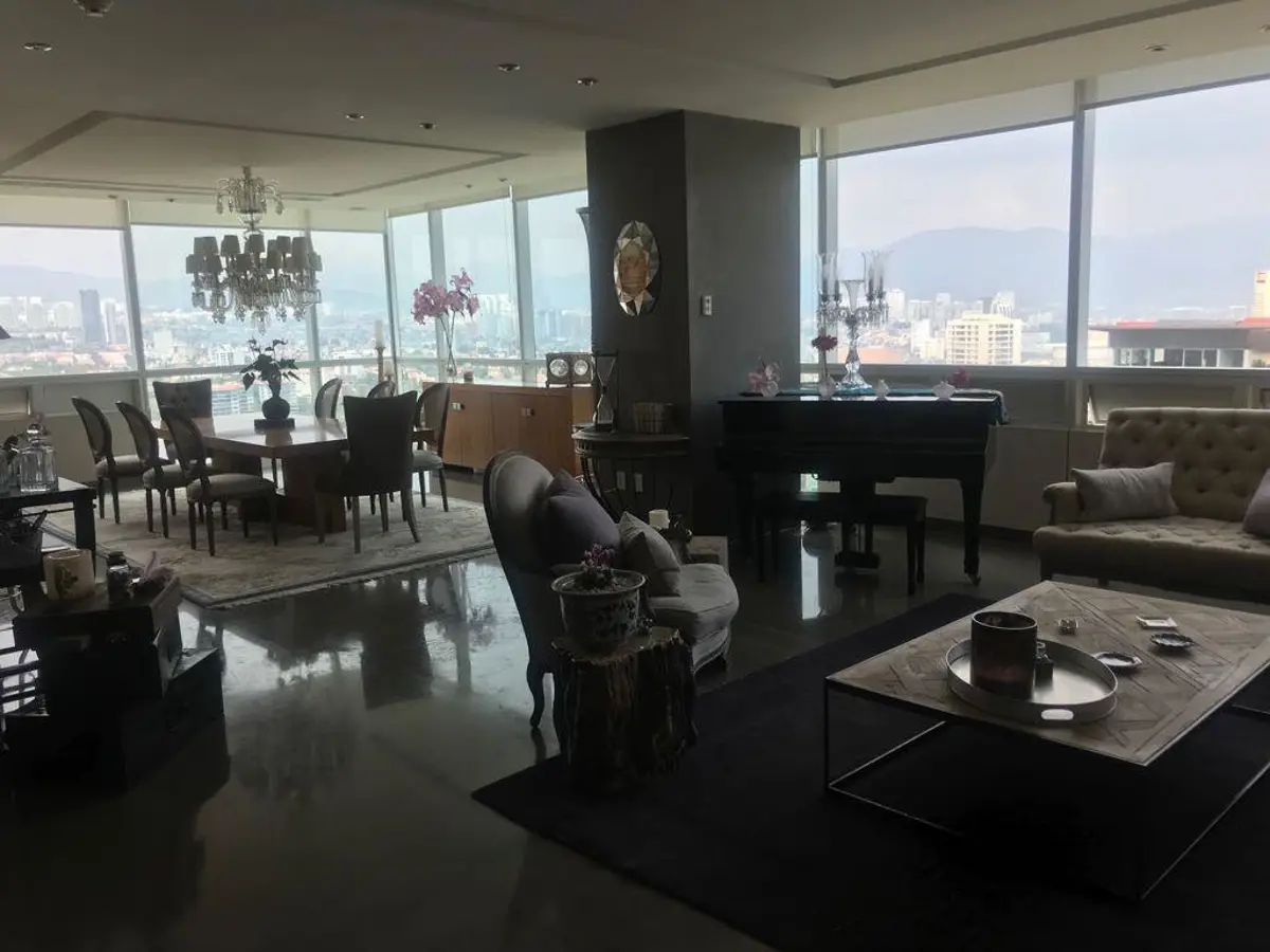 Departamento en venta en Bosques de las Lomas, Cuajimalpa de Morelos — foto 1 de 18