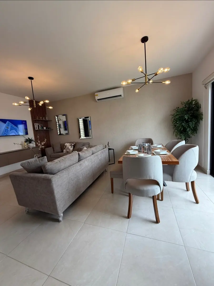 Vista 4 de Casa en Venta en Los Olivos, Gómez Palacio - Oportunidad en Zona Residencial