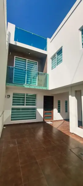 Casa en venta en Villa de las Flores 1a Sección (Unidad Coacalco), Coacalco de Berriozábal — foto 3 de 34