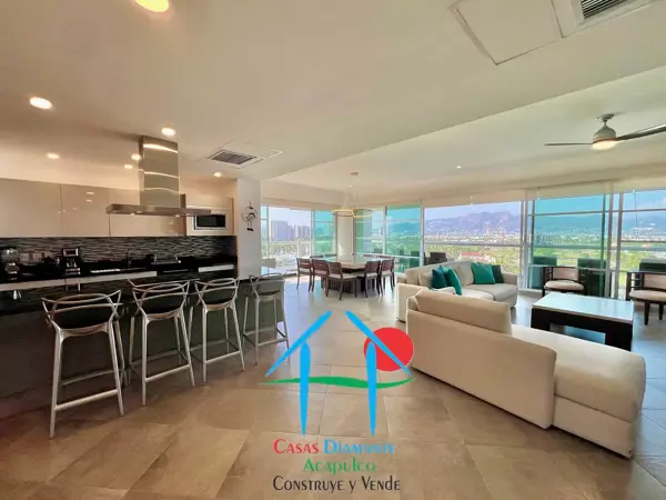 Depa de 3 recámaras con terraza y vista al campo de golf