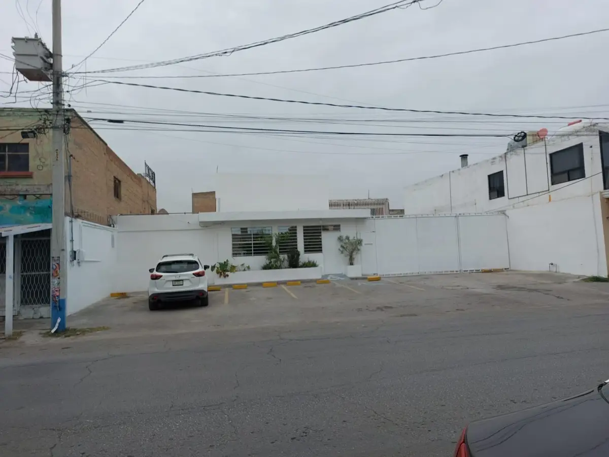 Edificio en venta en Gomez Palacio Centro, Gómez Palacio — foto 1 de 24