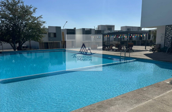 Casa en venta en Tlajomulco Centro, Tlajomulco de Zúñiga — foto 2 de 12