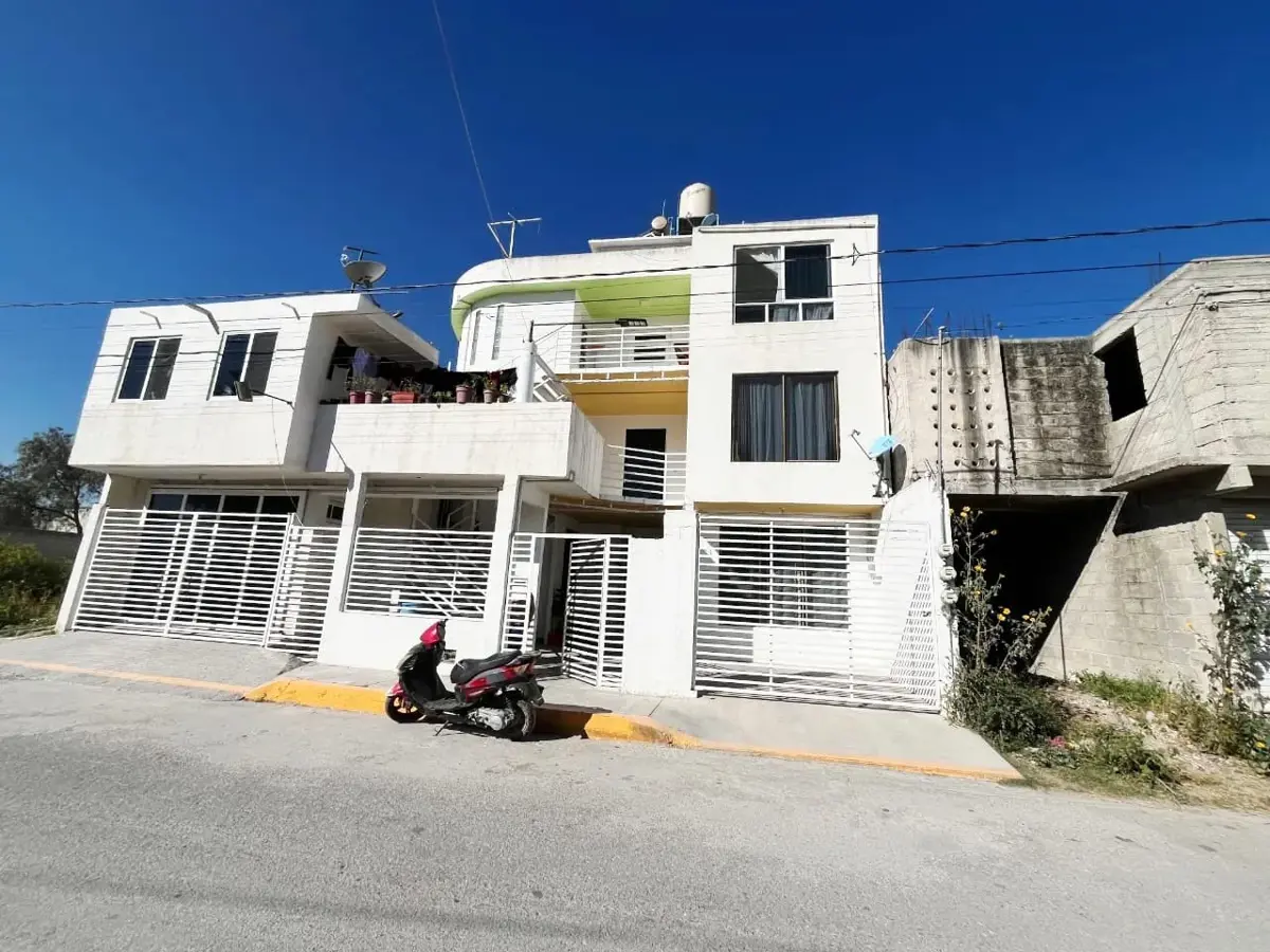Edificio en venta en Atotonilco de Tula Centro, Atotonilco de Tula — foto 1 de 11