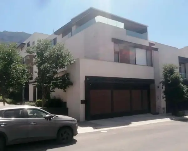 Casa en venta en Península, García — foto 2 de 13