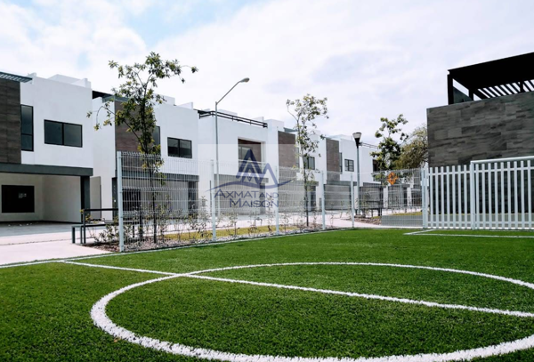 Casa en venta en Katavia Residencial, Apodaca — foto 2 de 12