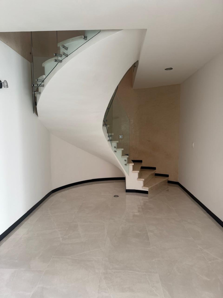Casa en venta en La Rioja, Tlajomulco de Zúñiga — foto 2 de 39