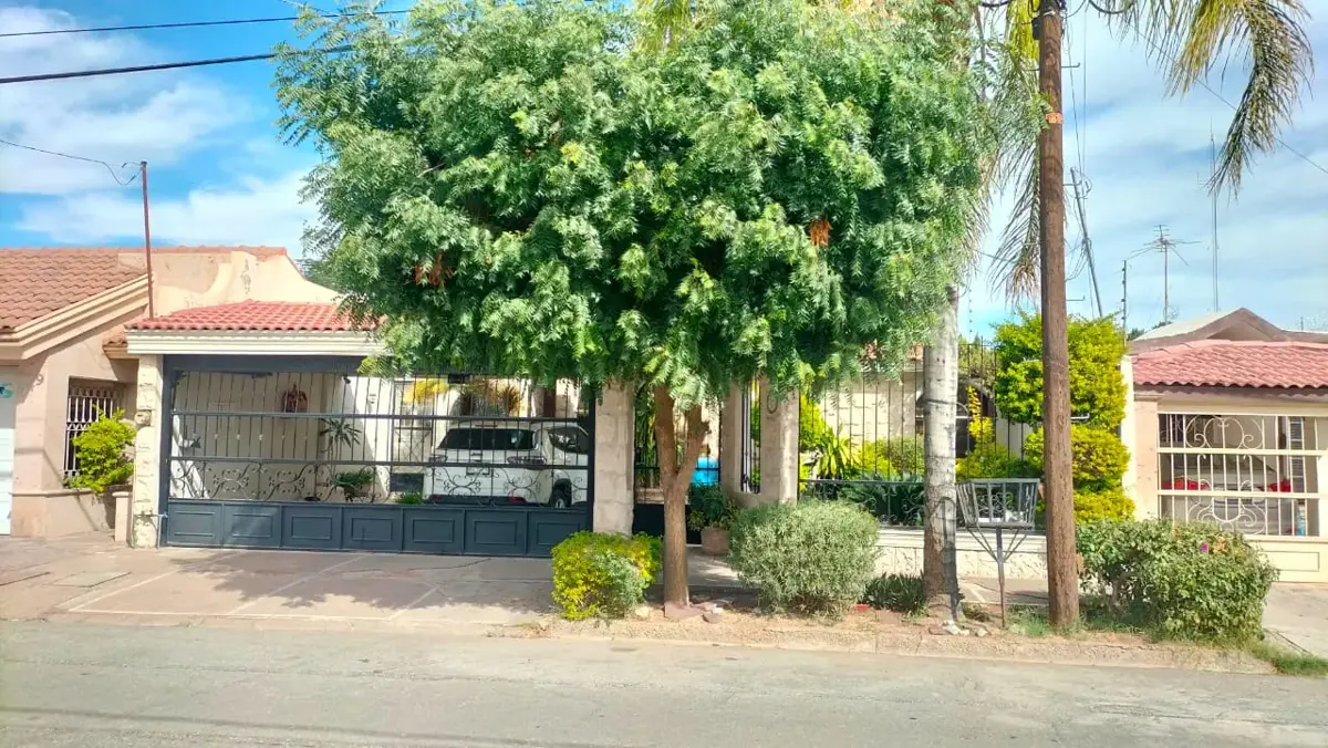 Vista 5 de Casa en venta en Torreón Jardín, Coahuila - Amplia y bien ubicada