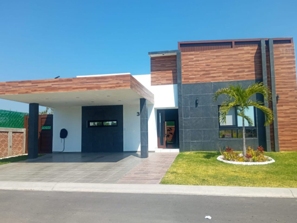 Hermosa Casa Dentro de Lomas de Cocoyoc — foto 1 de 10