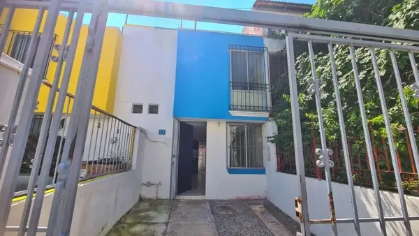 Casa en venta en Parques de Zapopan, Zapopan — foto 2 de 16