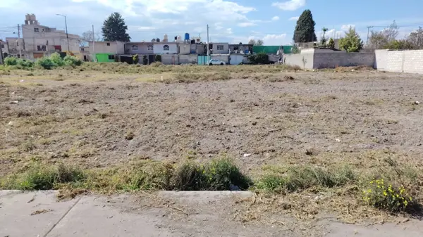 Terreno en venta en San Miguel Totocuitlapilco, Metepec — foto 2 de 4